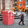 Curious kids tearing open this box (просмотров: 1353) "Aufmachen" it says and these kids have a go at tearing open the box Curious kids tearing open this box